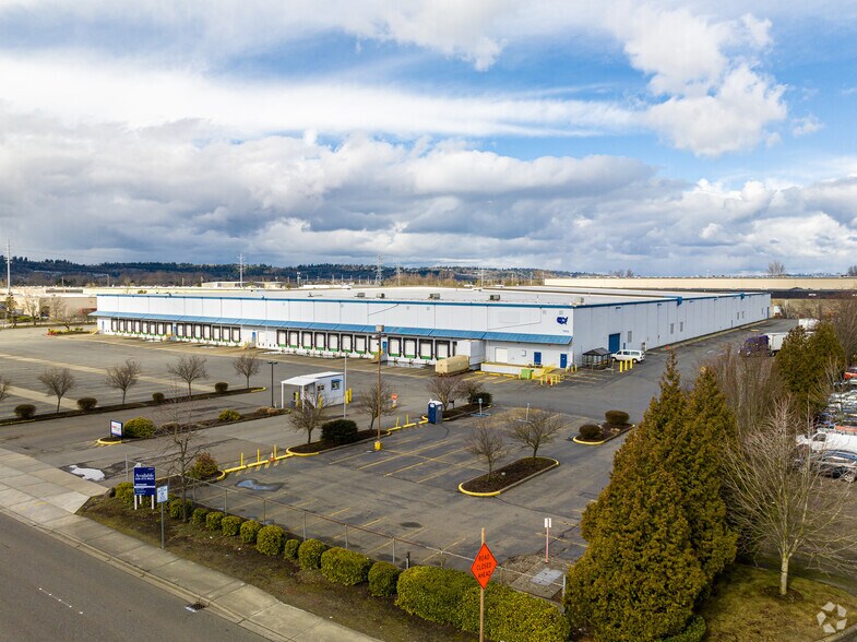 More Photos Of 7650 S 228th St, Kent Warehouse For Lease