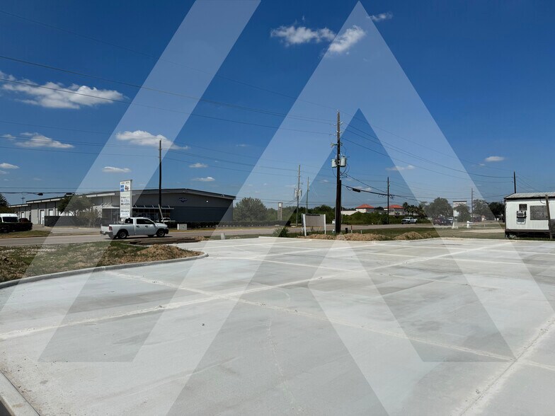 More Photos Of 5240 Barker Cypress rd, Houston General Retail For Sale