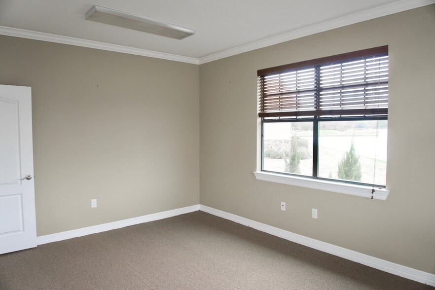 More Photos Of 4502 Riverstone Blvd, Missouri City Medical For Lease