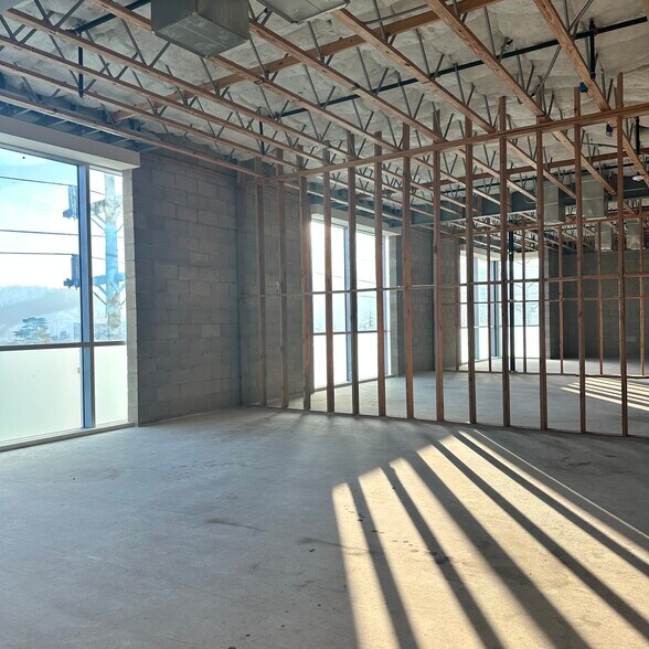 More Photos Of 610 W Broadway, Glendale Medical For Lease