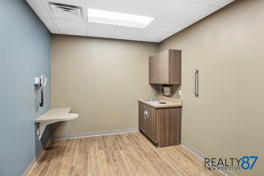 More Photos Of 131 Main St, Shellsburg Office For Sale