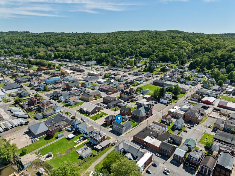 More Photos Of 900 Main St, Wellsburg Specialty For Sale