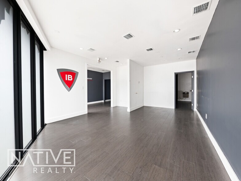 More Photos Of 3061 N Federal Hwy, Fort Lauderdale Storefront For Lease