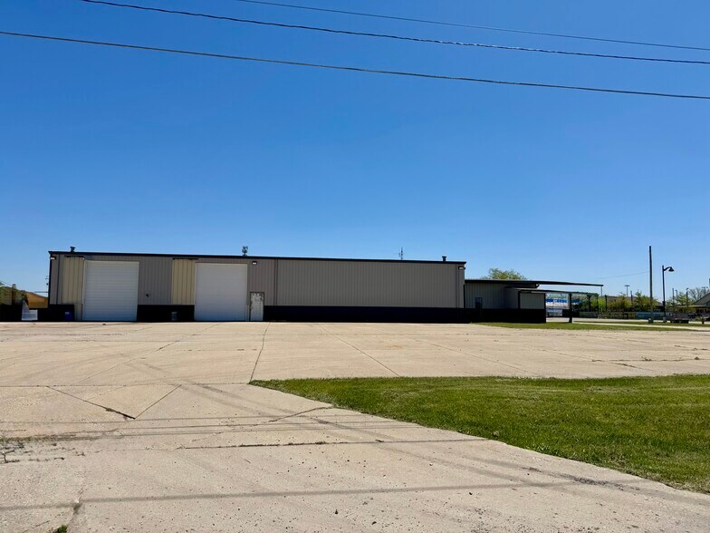 More Photos Of 200 W Stevenson Rd, Ottawa Land For Lease