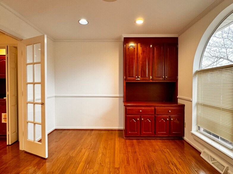 More Photos Of 2820 Hydraulic Rd, Charlottesville Apartments For Lease