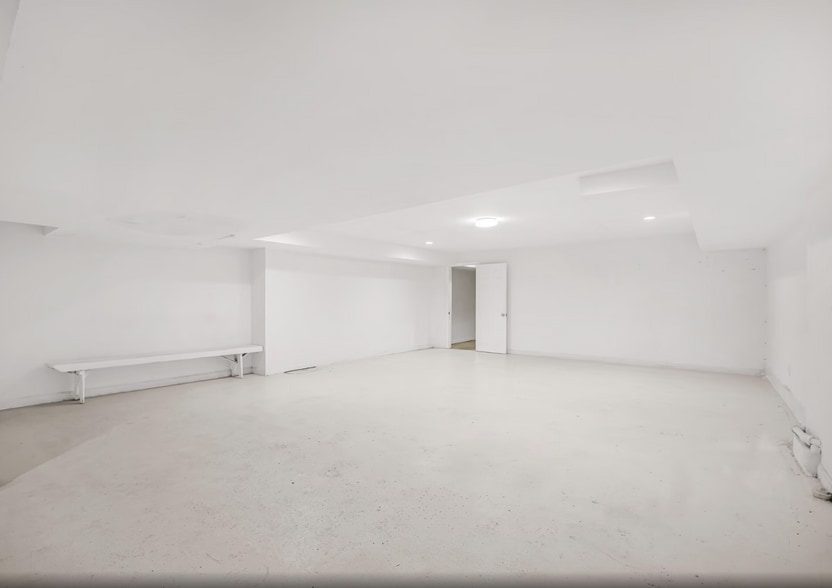 Primary Photo Of 431 E 6th St, New York Apartments For Lease