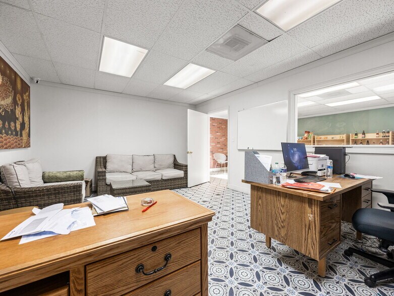 More Photos Of 4239 N 40th Ave, Phoenix Warehouse For Lease