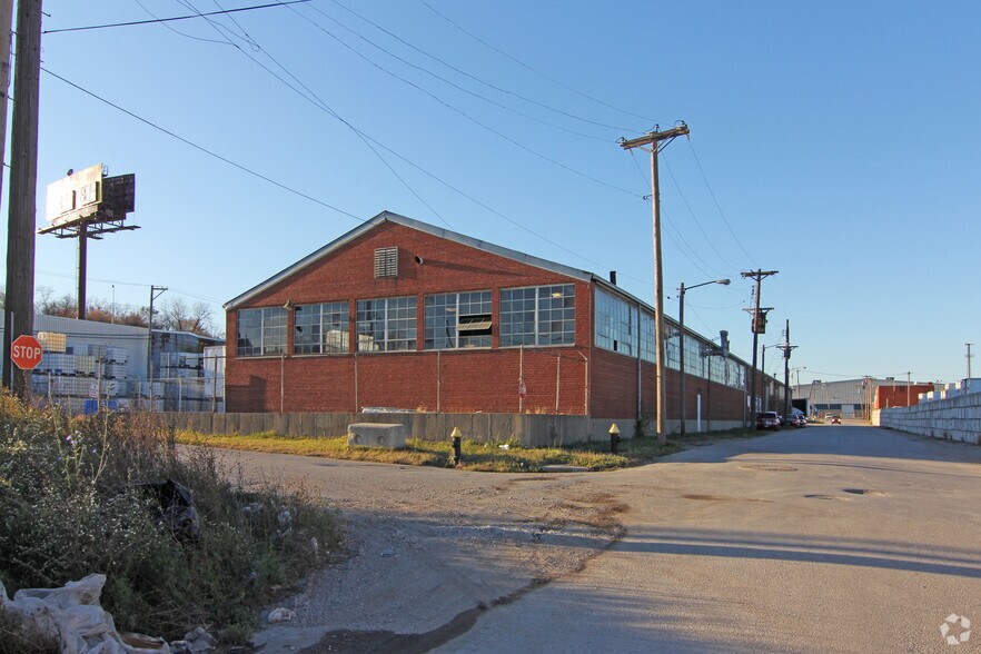 More Photos Of 4515 N 2nd St, Saint Louis Industrial For Sale