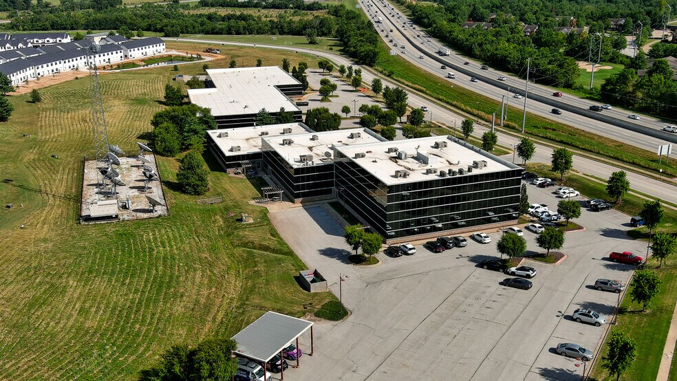 More Photos Of 2809 Ajax Ave, Rogers Unknown For Lease