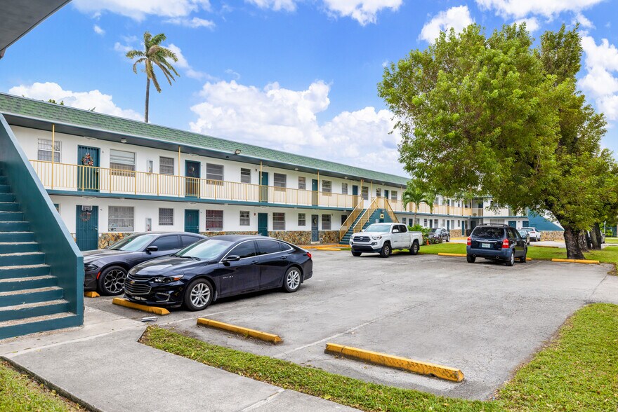 More Photos Of 2629 NW 17th Ave, Miami Apartments For Sale