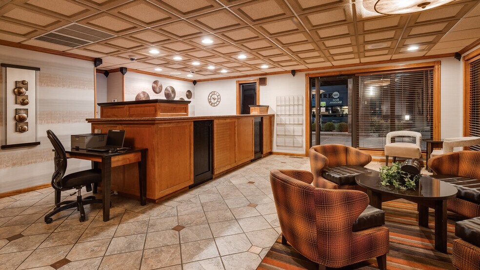 More Photos Of 2920 10th St, Great Bend Hotel For Sale