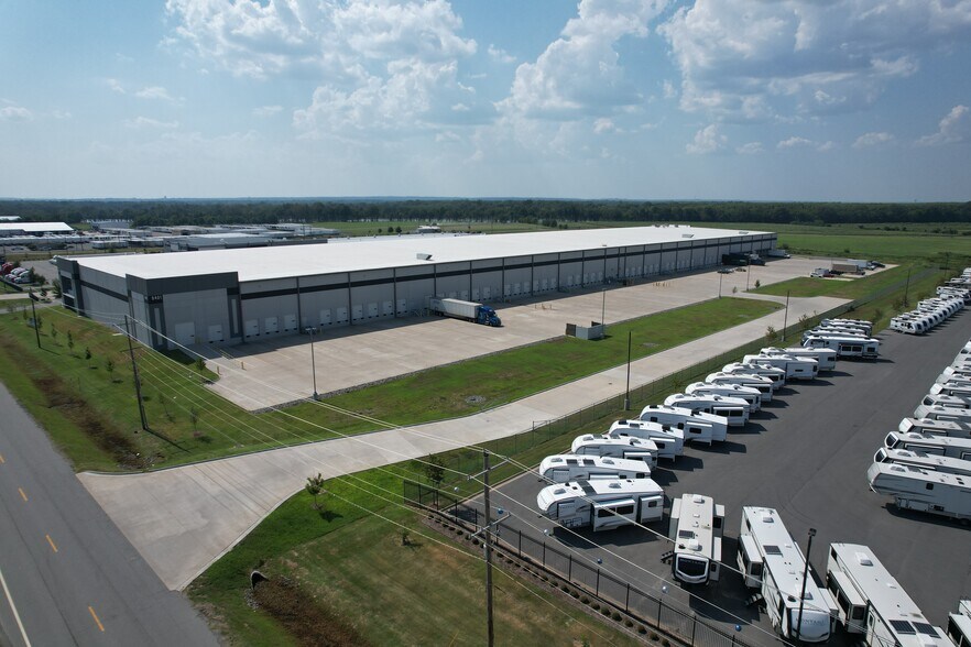 More Photos Of 9401 Diamond Dr, North Little Rock Warehouse For Lease