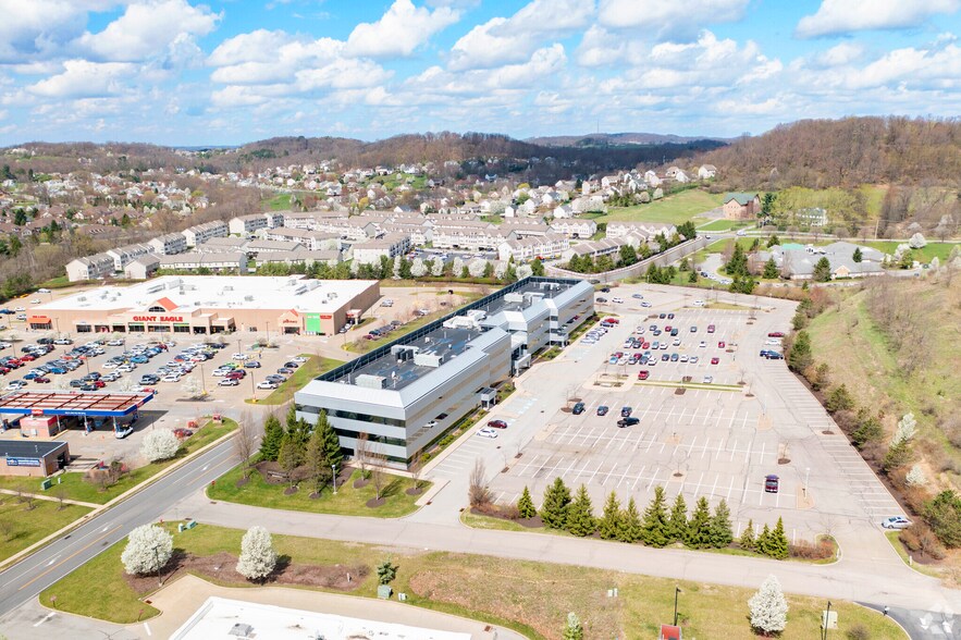 More Photos Of 300-310 Seven Fields Blvd, Seven Fields Office For Lease