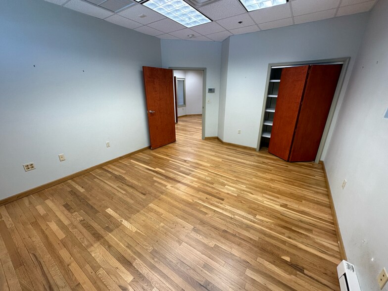 More Photos Of 23 Casey Ave, Wilkes Barre Office For Lease