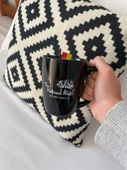 More Photos Of 22430 W Old Highway 66, Seligman Hotel For Sale