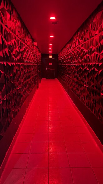 More Photos Of 912 71st St, Miami Beach Bar For Lease