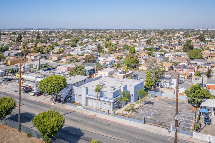 More Photos Of 961 W Compton Blvd, Compton Freestanding For Sale