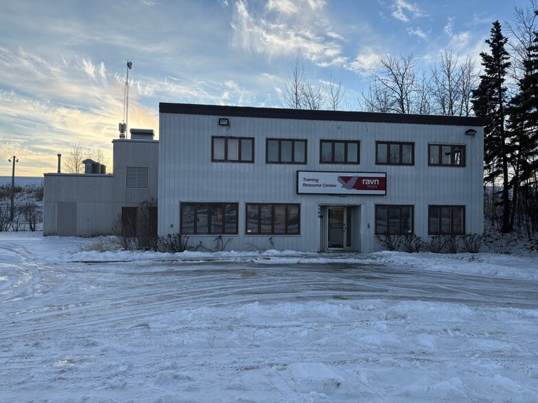 More Photos Of 4500 W 50th Ave, Anchorage Office For Sale