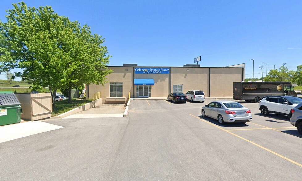 More Photos Of 12414 S 71 Hwy, Grandview General Retail For Sale