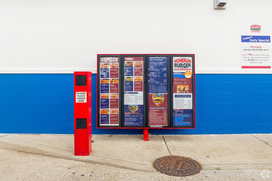 More Photos Of 1599 N Morton St, Franklin Fast Food For Lease