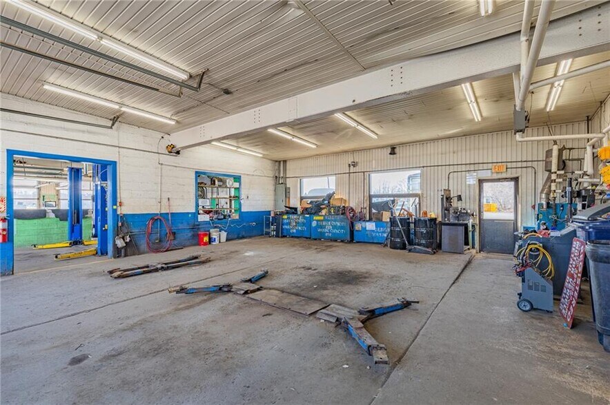 More Photos Of 4577 S Lake Rd, Brockport Auto Dealership For Sale