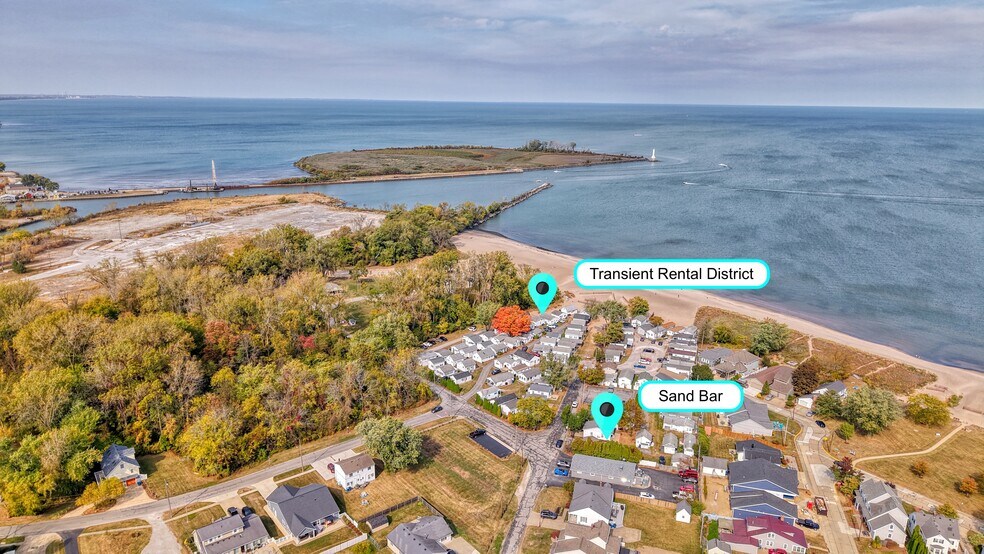 More Photos Of 54 McKinley St, Huron Bar For Sale