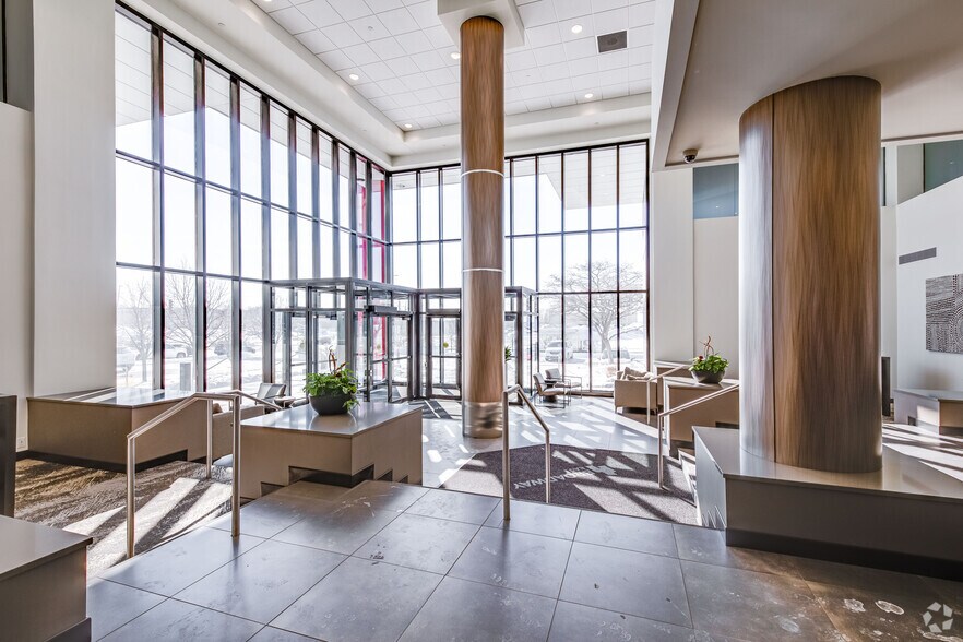 More Photos Of 3433 NE Broadway St, Minneapolis Office For Lease