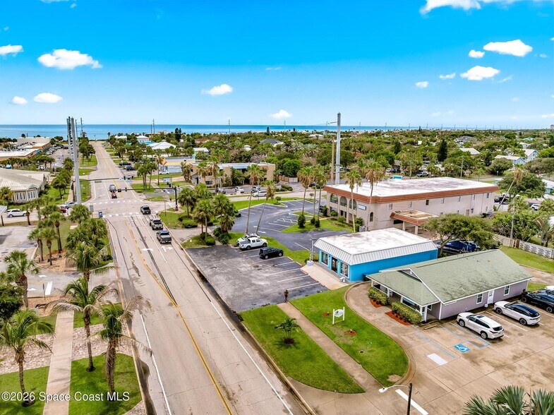More Photos Of 405 Ocean Ave, Melbourne Beach General Retail For Sale