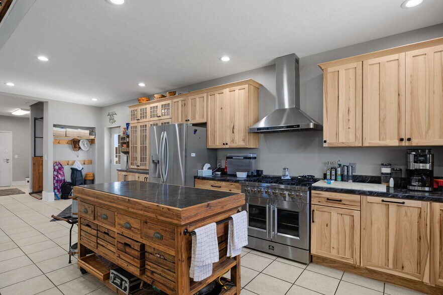 More Photos Of 8796 S US Highway 231, Brookston Specialty For Sale