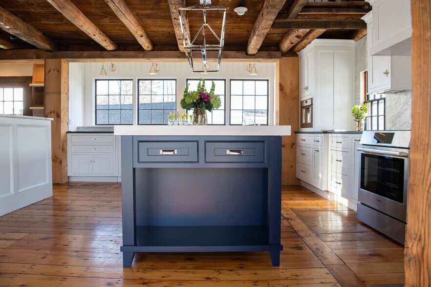 More Photos Of 25 Washington St, Norwell Freestanding For Sale