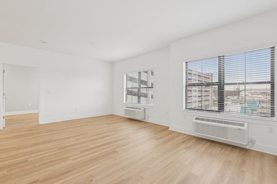 More Photos Of 10 W Westfield Ave W, Roselle Park Apartments For Lease