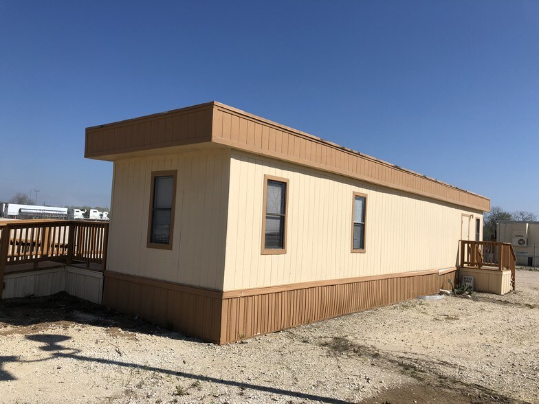 More Photos Of 11334 Beaumont Hwy, Houston Land For Lease