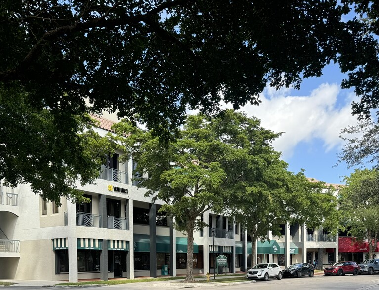 Primary Photo Of 15450 New Barn Rd, Miami Lakes Coworking Space