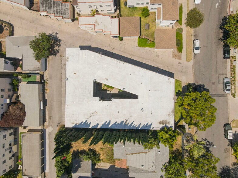 More Photos Of 1117 S Spaulding Ave, Los Angeles Apartments For Sale