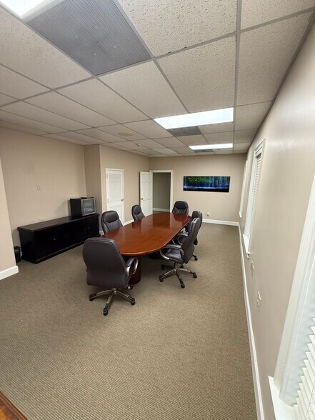More Photos Of 6111 Peachtree Dunwoody Rd NE, Atlanta Office Residential For Sale