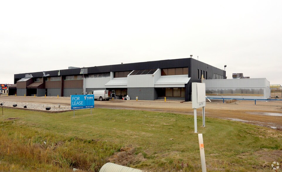 More Photos Of 1504 8th St, Leduc County Light Manufacturing For Sale