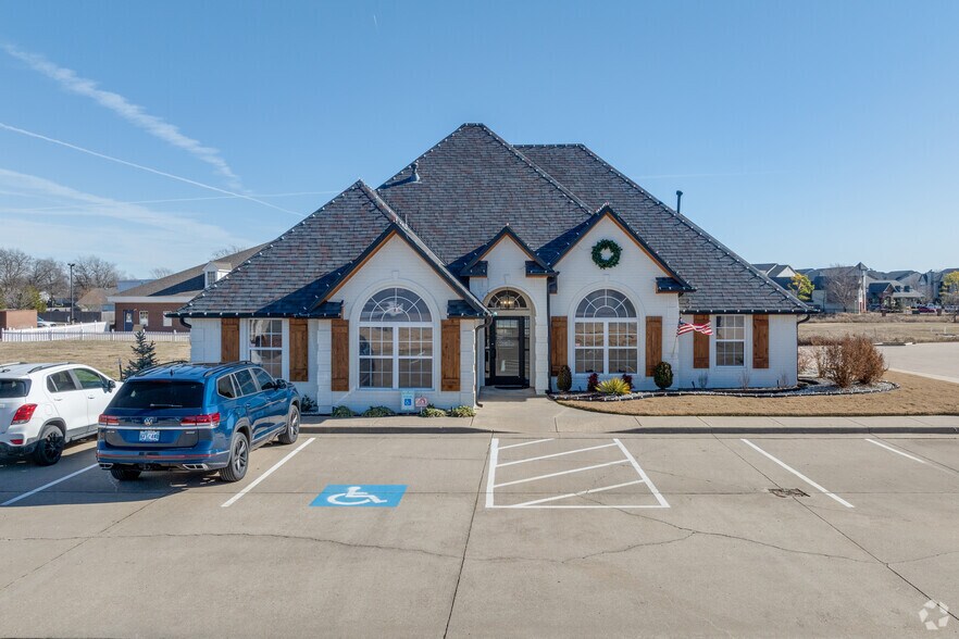 More Photos Of 8813 N 145th East Ave, Owasso Office Residential For Sale