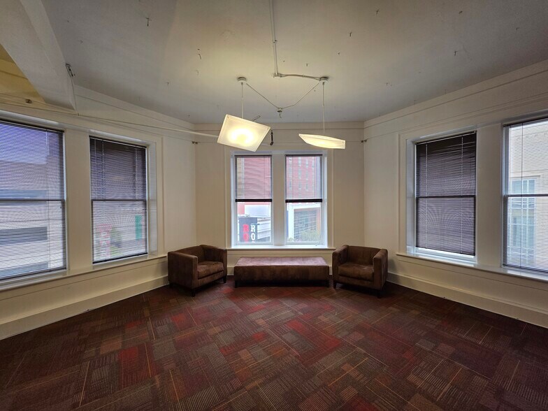 More Photos Of 110 Broadway St, San Antonio Coworking Space