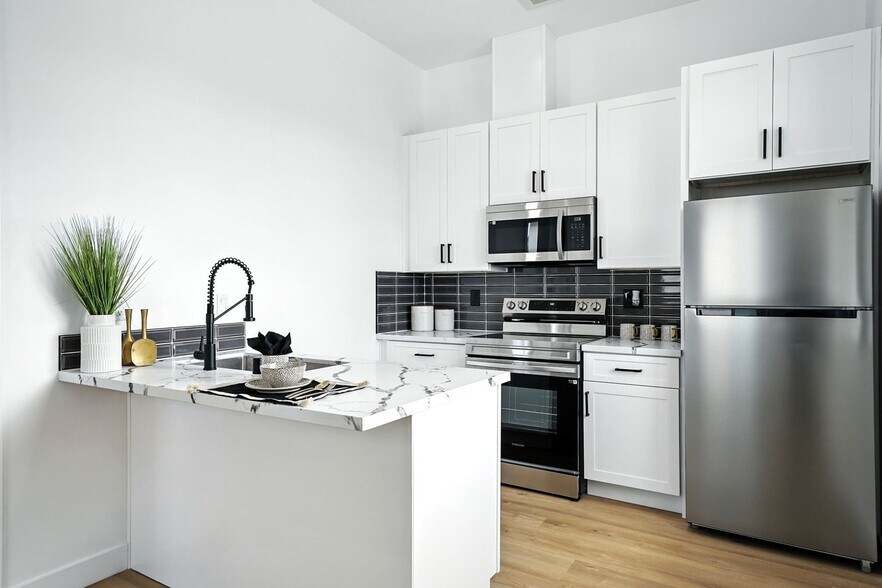 More Photos Of 2868 Preece St, San Diego Apartments For Sale