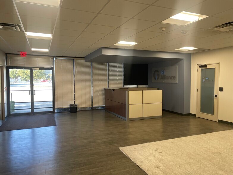 More Photos Of 8267 Elmbrook Dr, Dallas Office For Lease