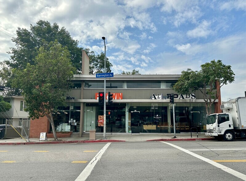 More Photos Of 141-147 S Barrington Ave, Los Angeles General Retail For Lease
