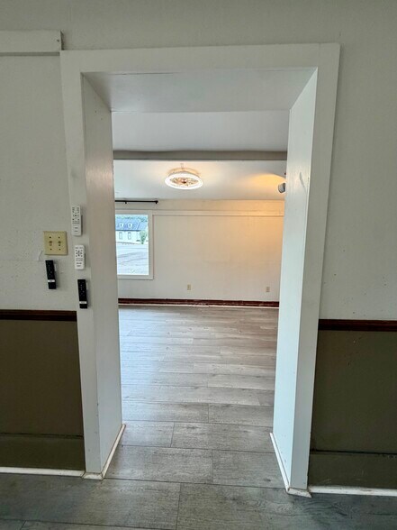 More Photos Of 100 W B Ave, North Little Rock Office For Lease