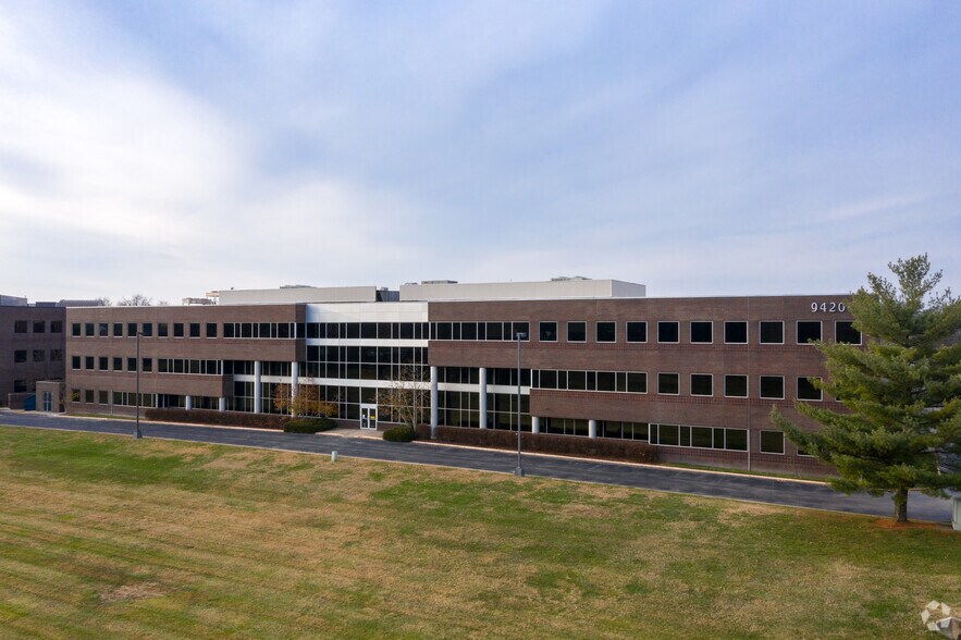 More Photos Of 9410 Bunsen Pky, Louisville Unknown For Lease