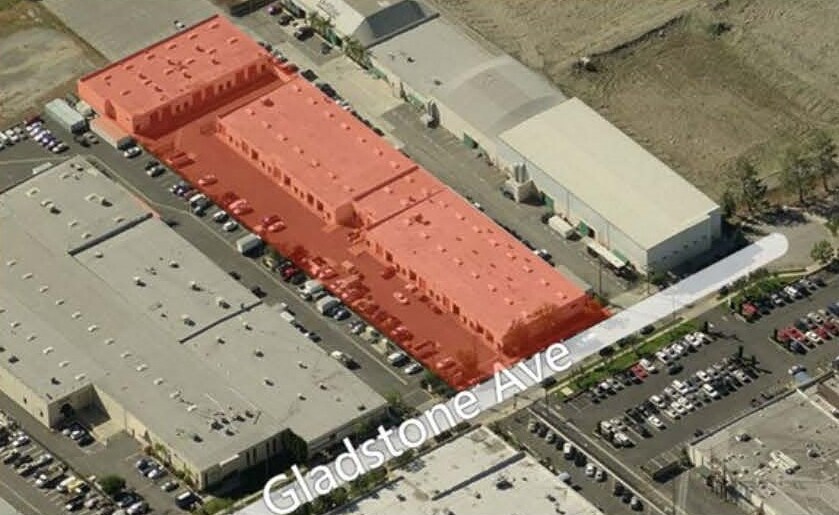 More Photos Of 12473 Gladstone Ave, Sylmar Warehouse For Lease