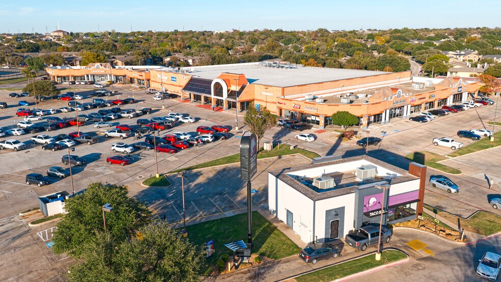 Primary Photo Of 9108-9124 Camp Bowie Blvd W, Fort Worth Unknown For Lease