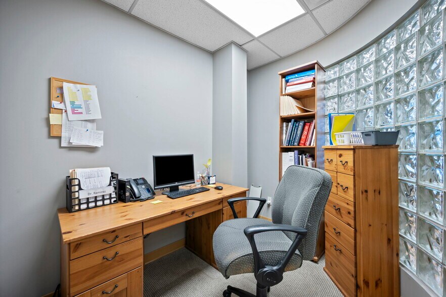 More Photos Of 338 N Charles St, Baltimore Storefront Retail Residential For Sale