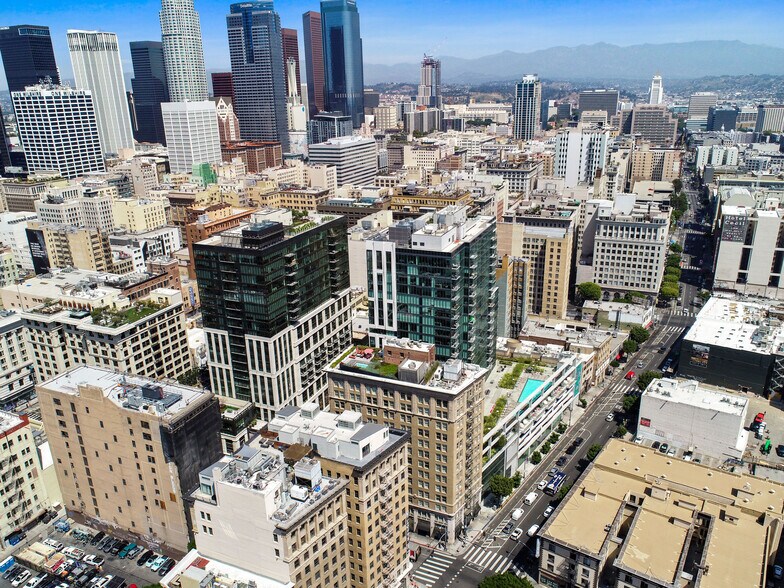 More Photos Of 755 S Spring St, Los Angeles Apartments For Lease