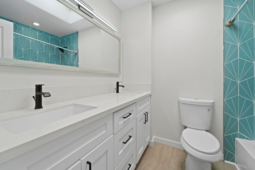 More Photos Of 4912 Muir Ave, San Diego Apartments For Sale