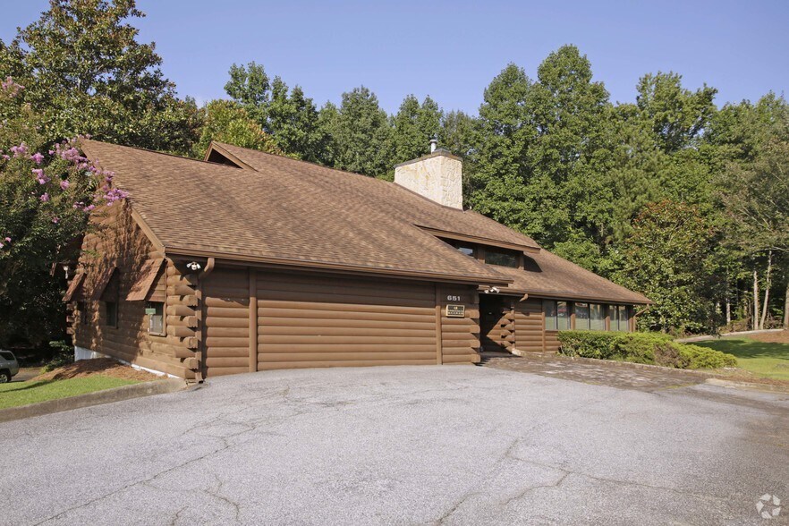 More Photos Of 651 Indian Trail Rd NW, Lilburn Loft Creative Space For Sale