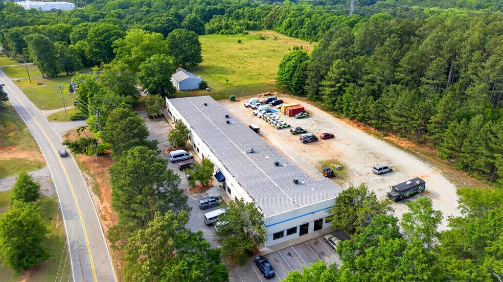More Photos Of 100 Business Pky, Piedmont Light Manufacturing For Sale